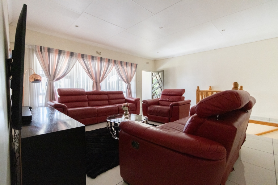 3 Bedroom Property for Sale in Protea Park North West